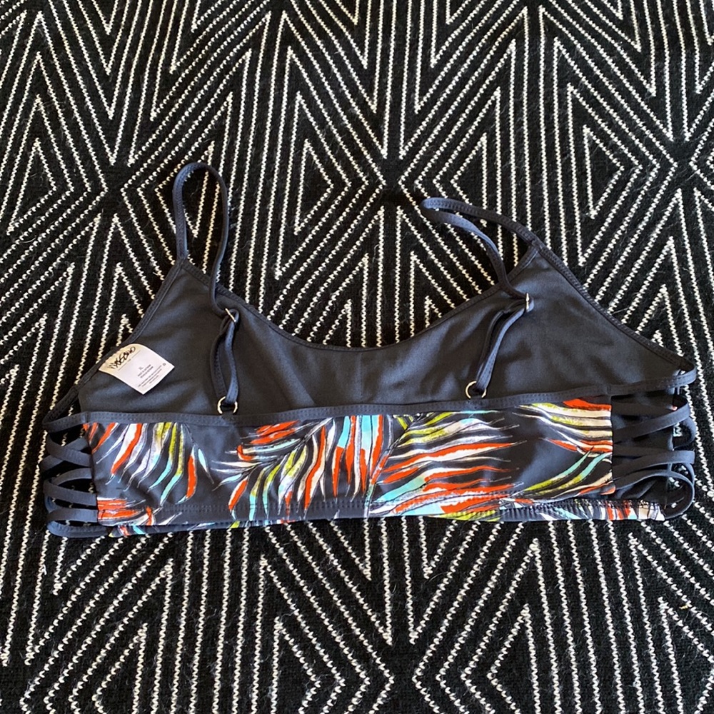 Mossimo Swim Suit Top - Picture 3 of 6